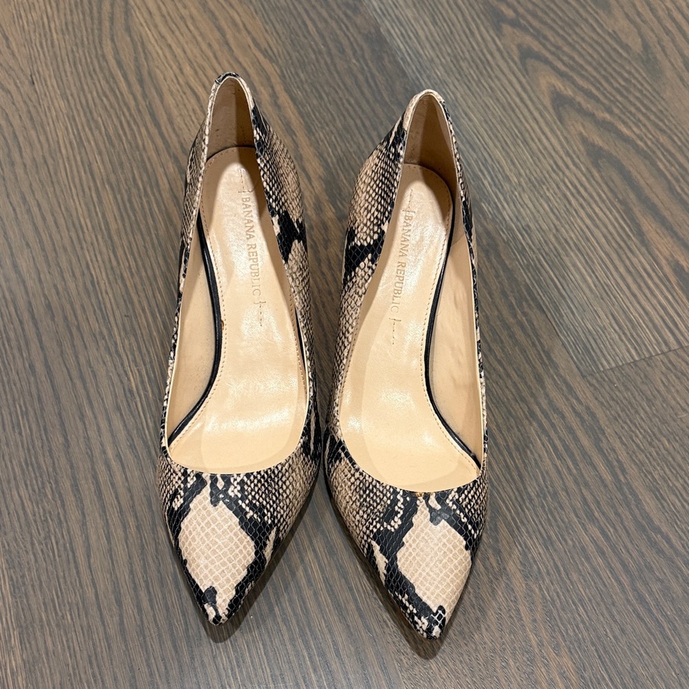 Banana Republic Snake Skin Effect Heels